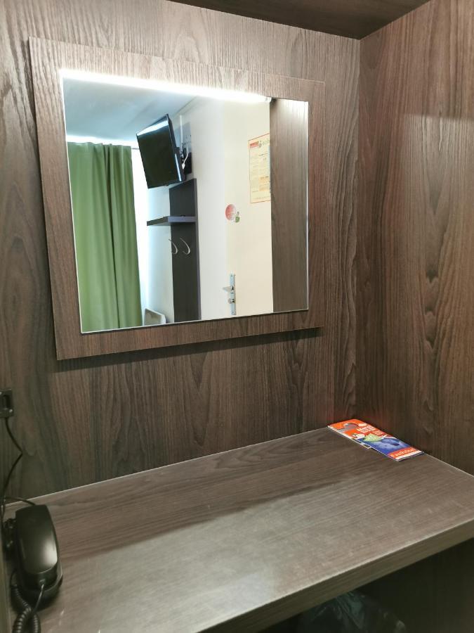 Fasthotel Paris Ouest Bouafle ภายนอก รูปภาพ