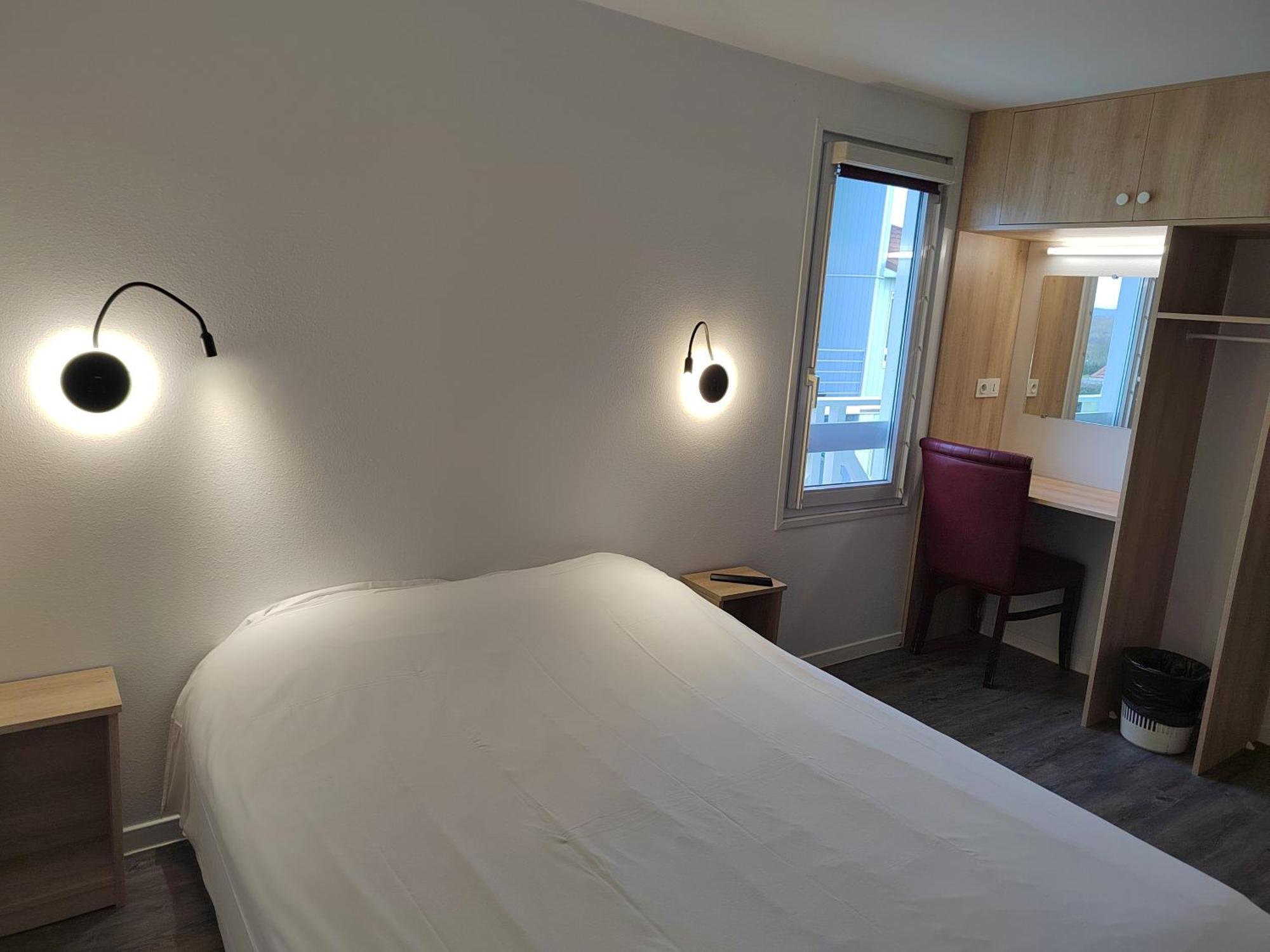 Fasthotel Paris Ouest Bouafle ภายนอก รูปภาพ