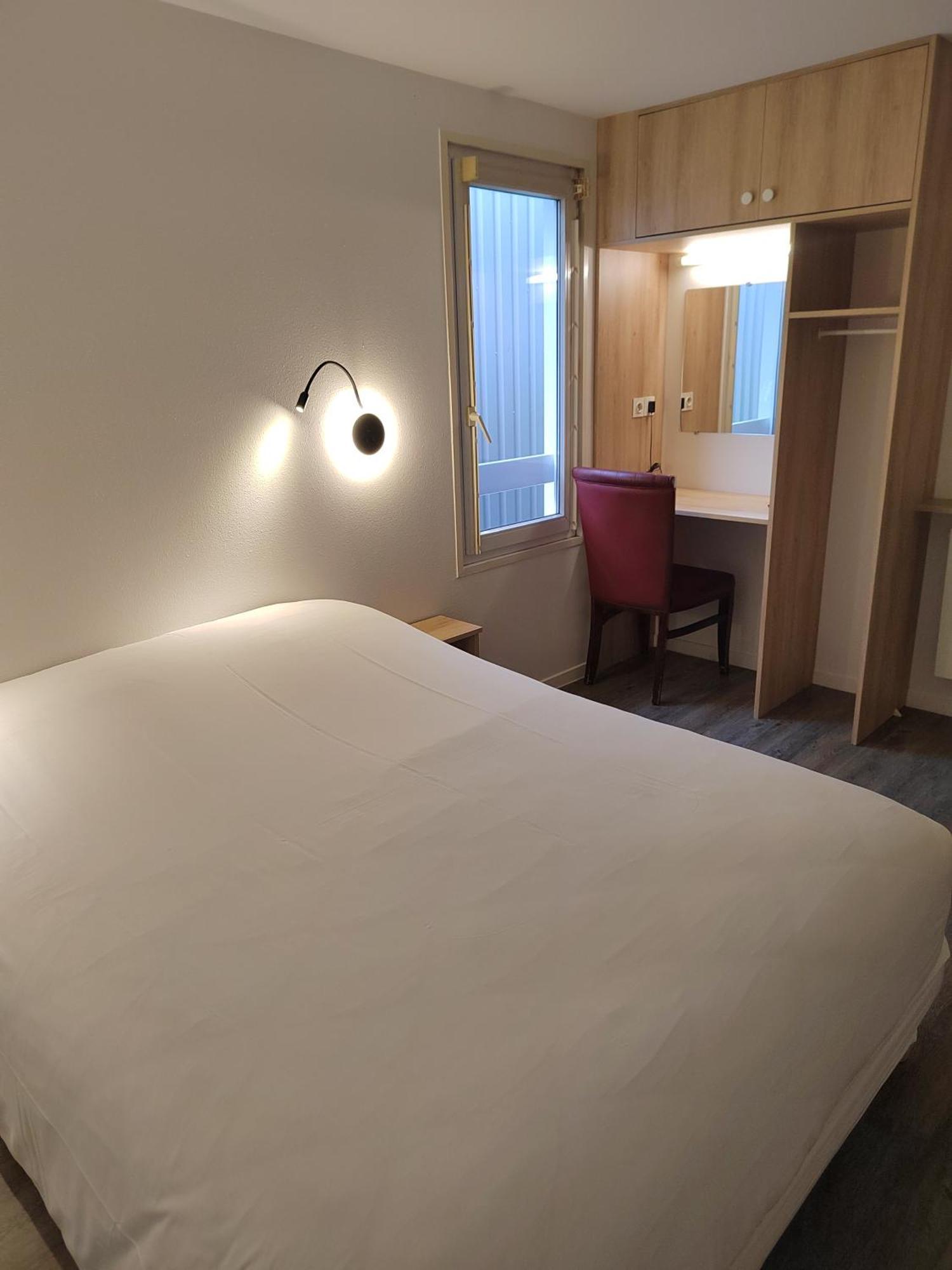 Fasthotel Paris Ouest Bouafle ภายนอก รูปภาพ